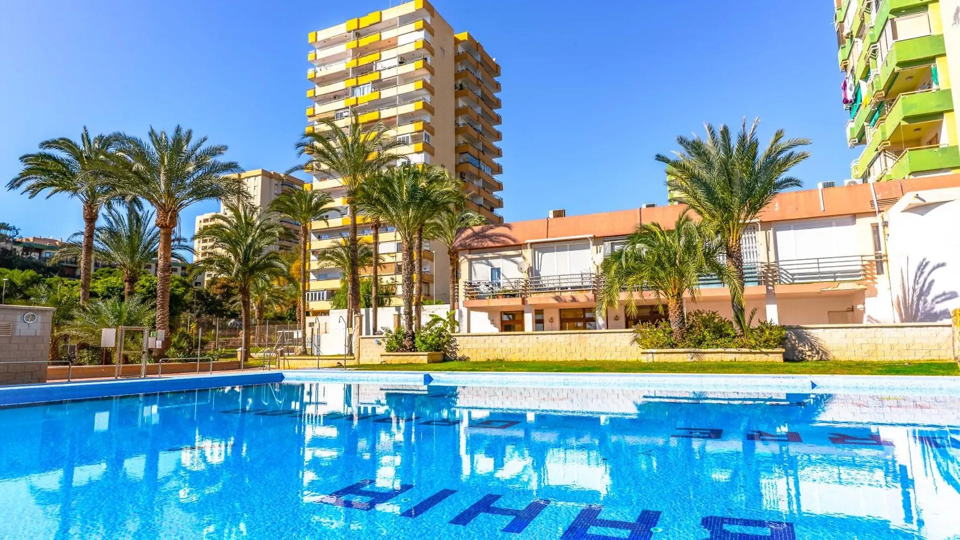 Apartamento Pura Vida! Vistas Al Mar, Playa A 5 Min. Terraza, Wifi Y A/A. Aguadulce