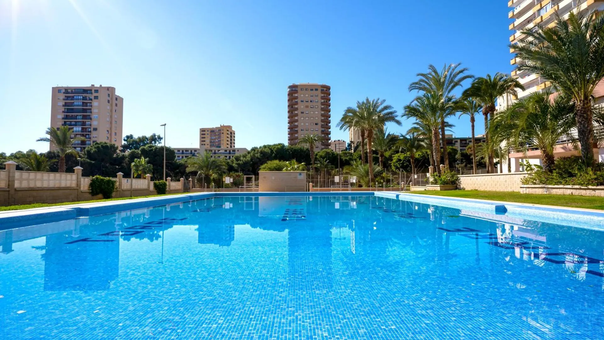 Apartamento Pura Vida! Vistas Al Mar, Playa A 5 Min. Terraza, Wifi Y A/A. Aguadulce  Spain